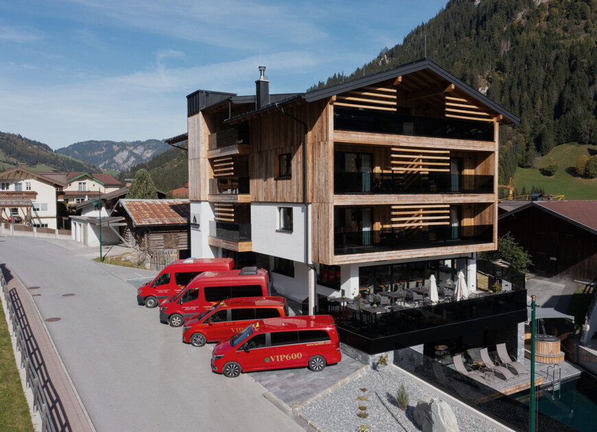 3 Sterne B&B Hotel Diellehen in Großarl im Sommer von außen.